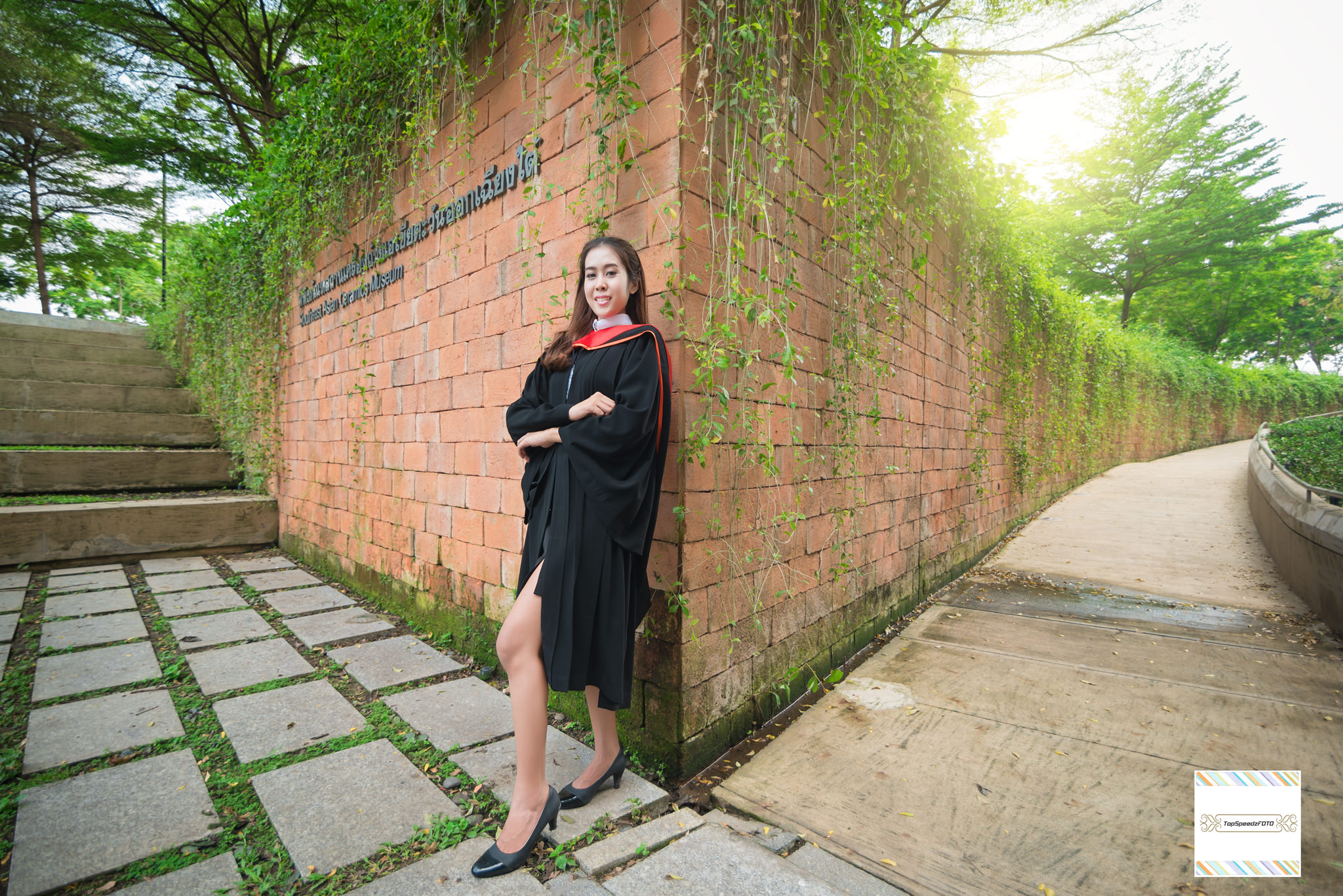 รับถ่ายรูปงานรับปริญญามหาวิทยาลัยกรุงเทพ