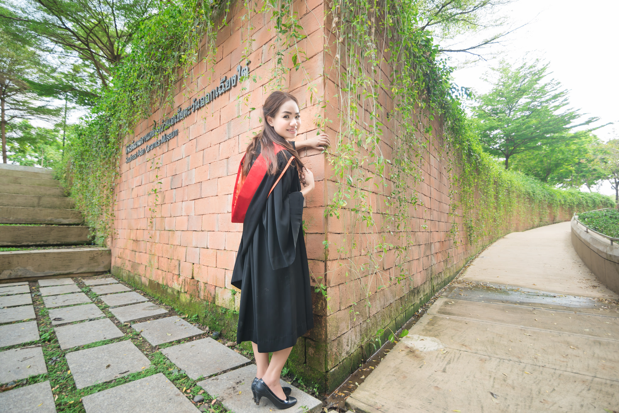 รับถ่ายรูปงานรับปริญญามหาวิทยาลัยกรุงเทพ