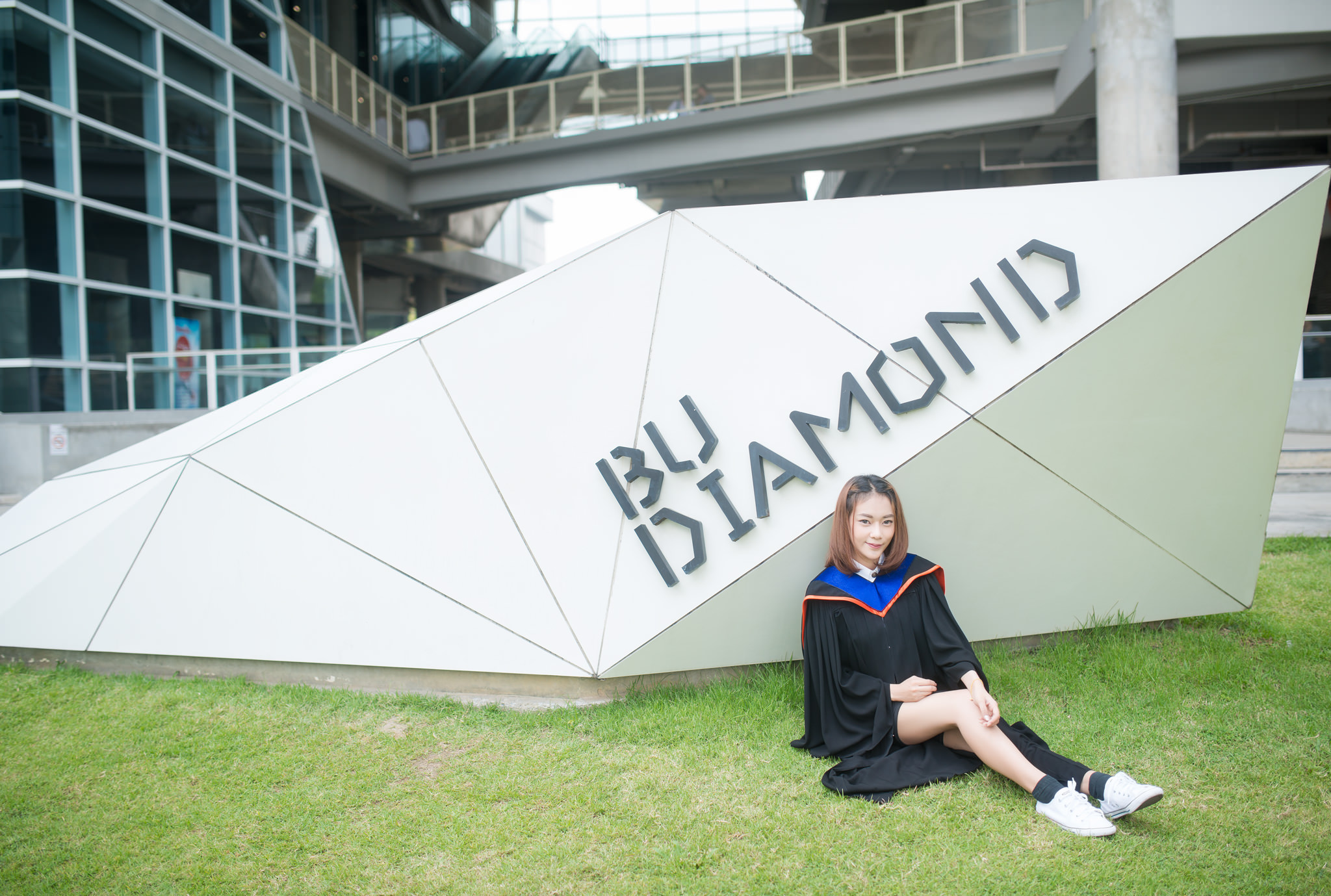 รับถ่ายรูปงานรับปริญญามหาวิทยาลัยกรุงเทพ