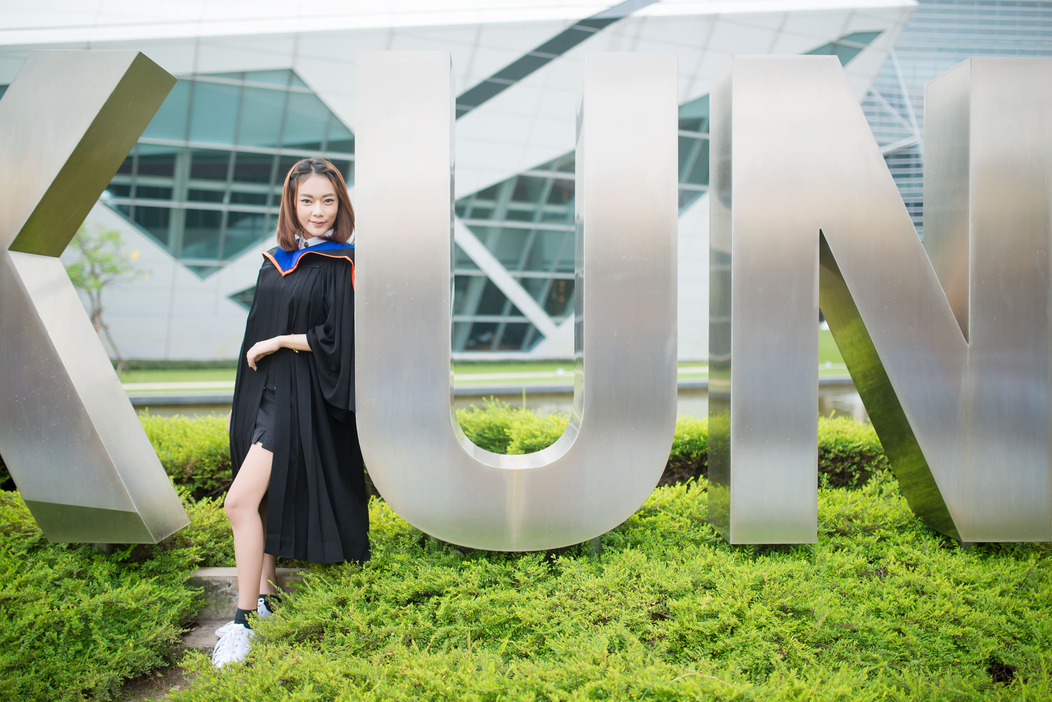 รับถ่ายรูปงานรับปริญญามหาวิทยาลัยกรุงเทพ