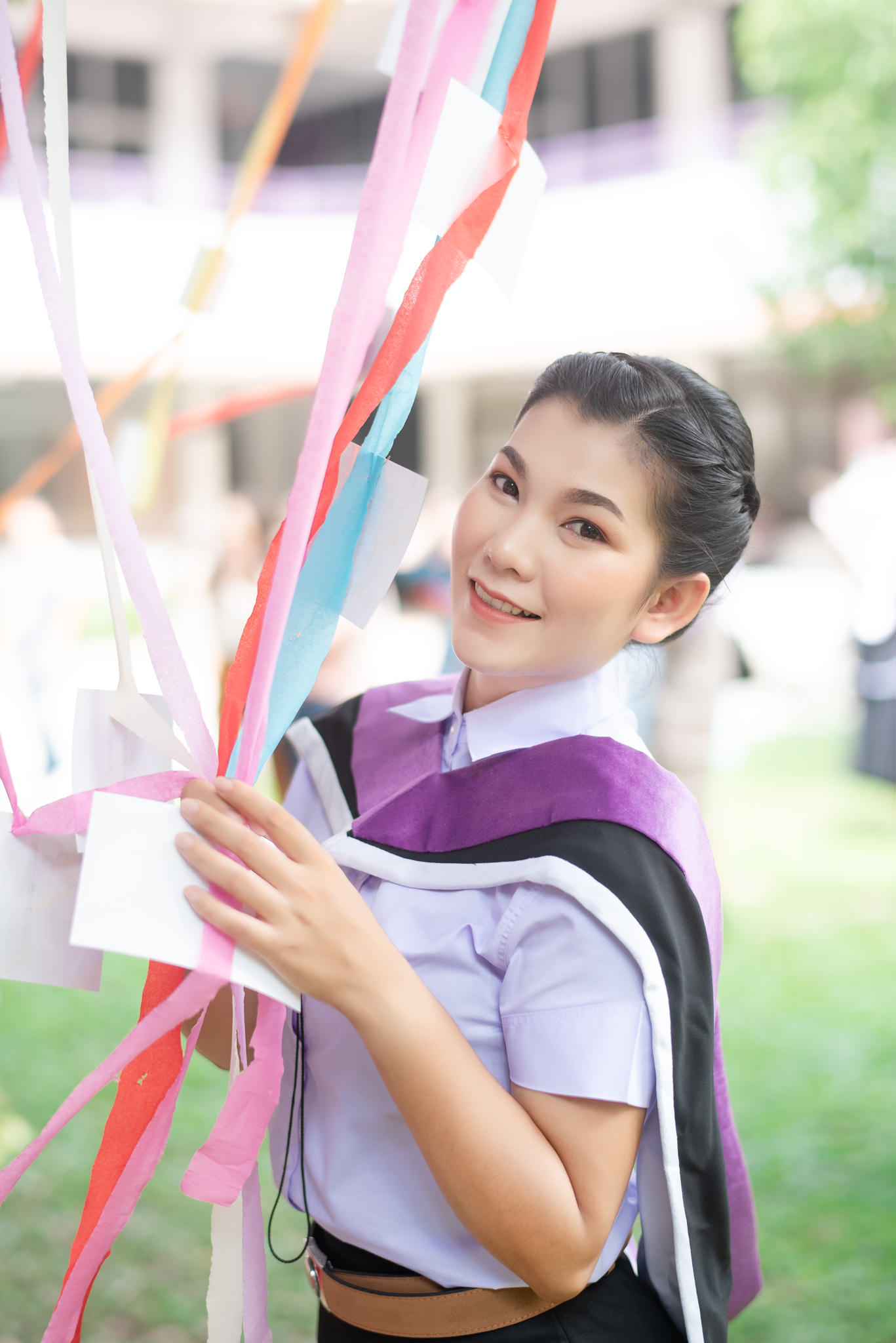 รับปริญญาโรงเรียนดิษฐ์ราการบริบาล 01