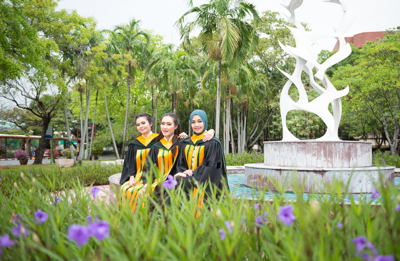 รับถ่ายรูปงานรับปริญญามหาวิทยาลัยหัวเฉียวเฉลิมพระเกียรติ