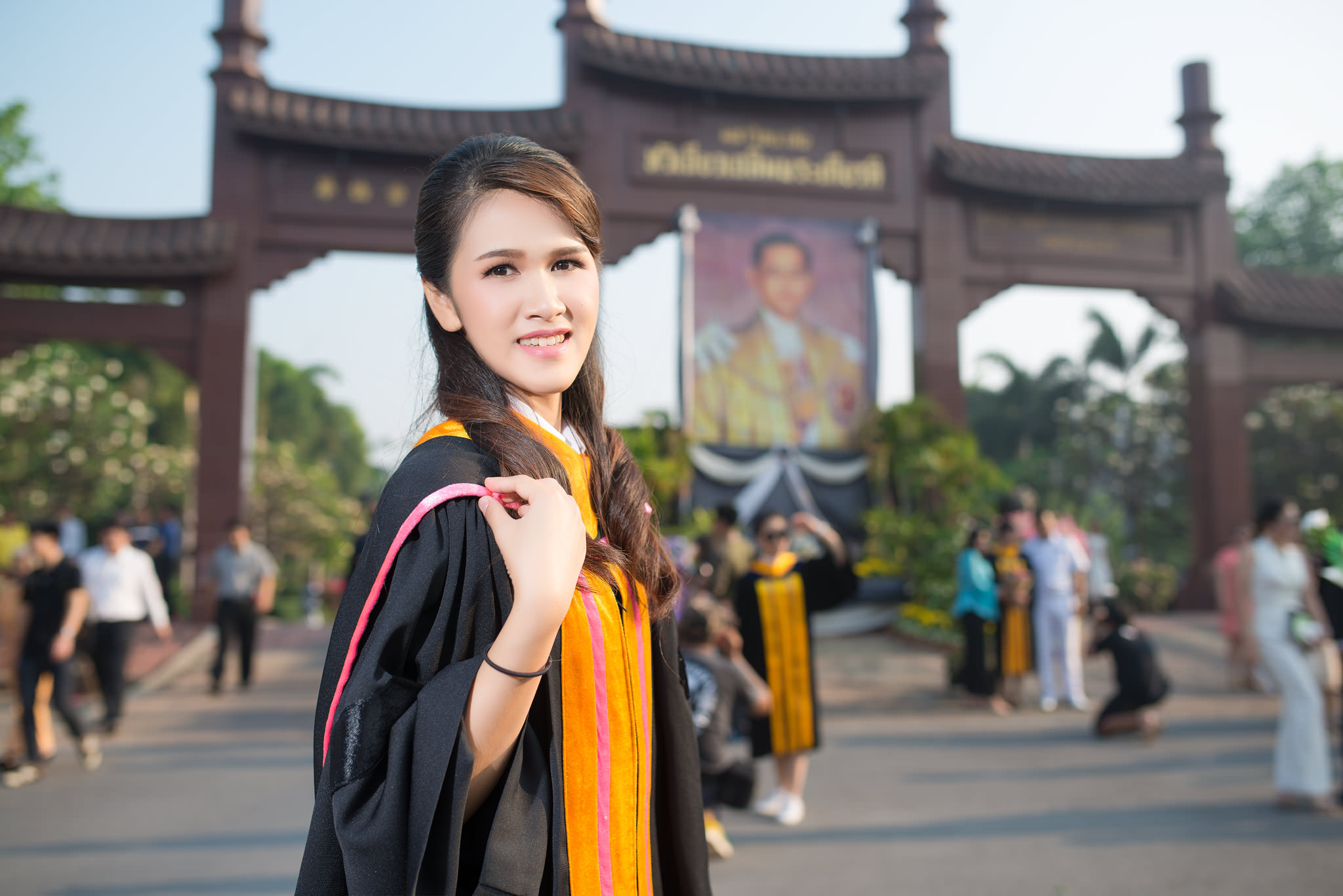 รับถ่ายรูปงานรับปริญญามหาวิทยาลัยหัวเฉียวเฉลิมพระเกียรติ