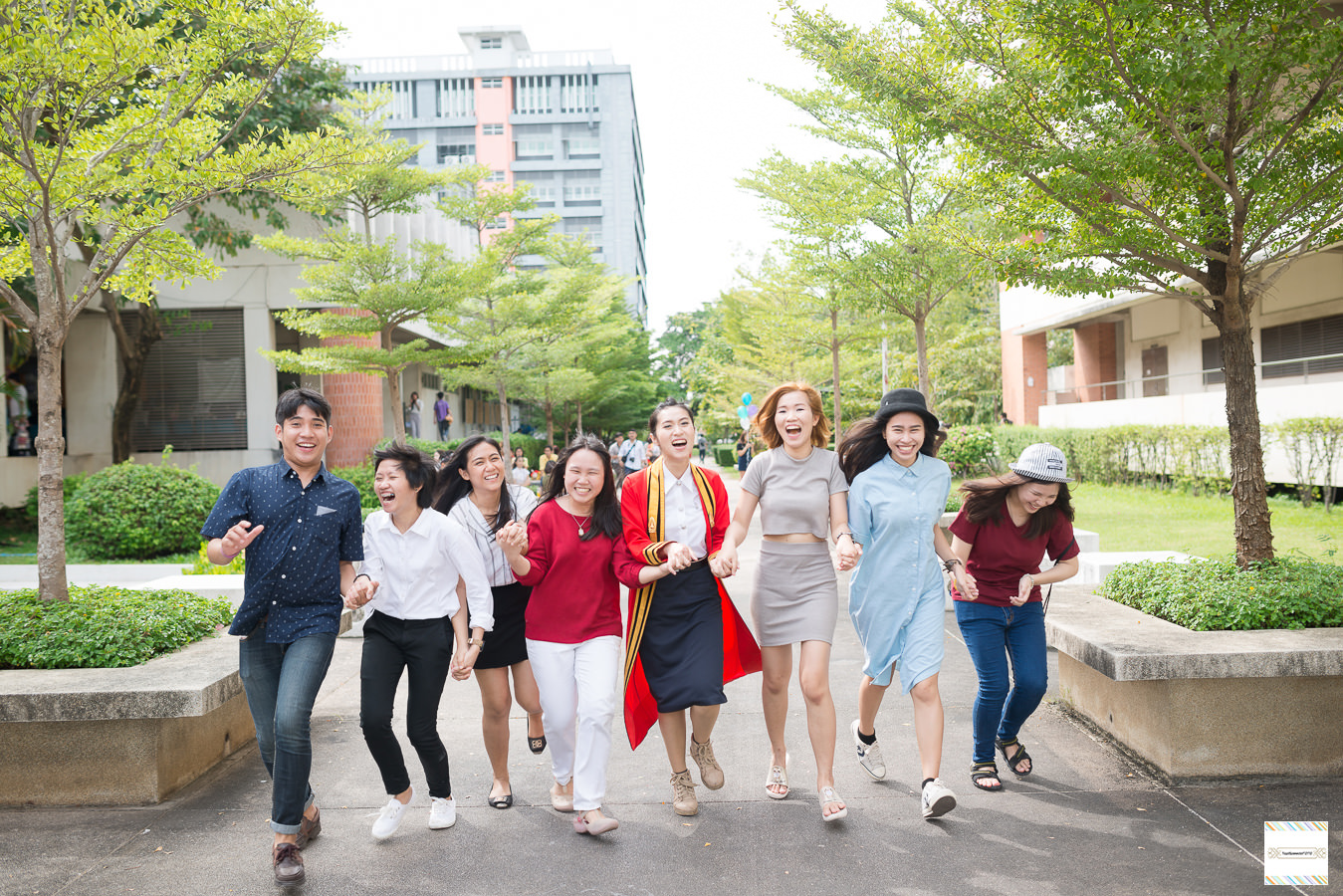 รับถ่ายรูปงานรับปริญญามหาวิทยาลัยเทคโนโลยีเจ้าคุณทหารลาดกระบัง