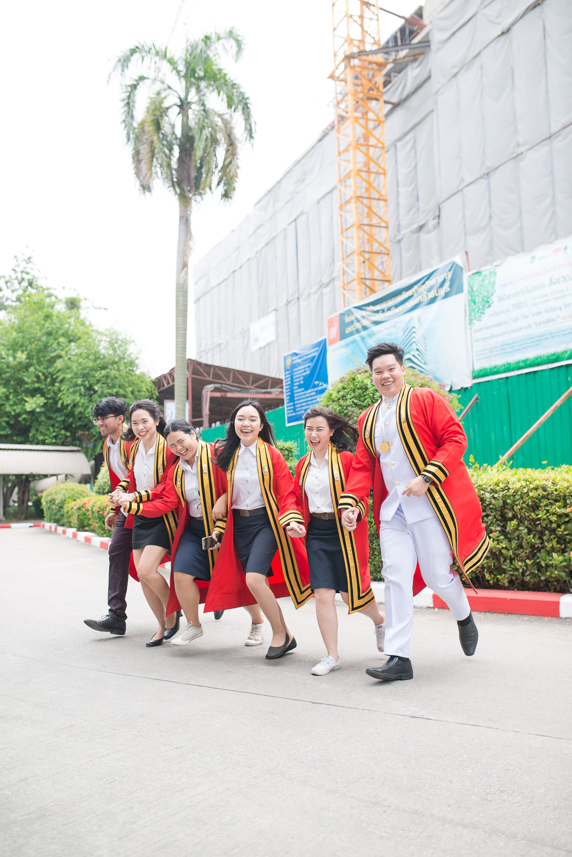 รับถ่ายรูปงานรับปริญญามหาวิทยาลัยเทคโนโลยีพระจอมเกล้าธนบุรี