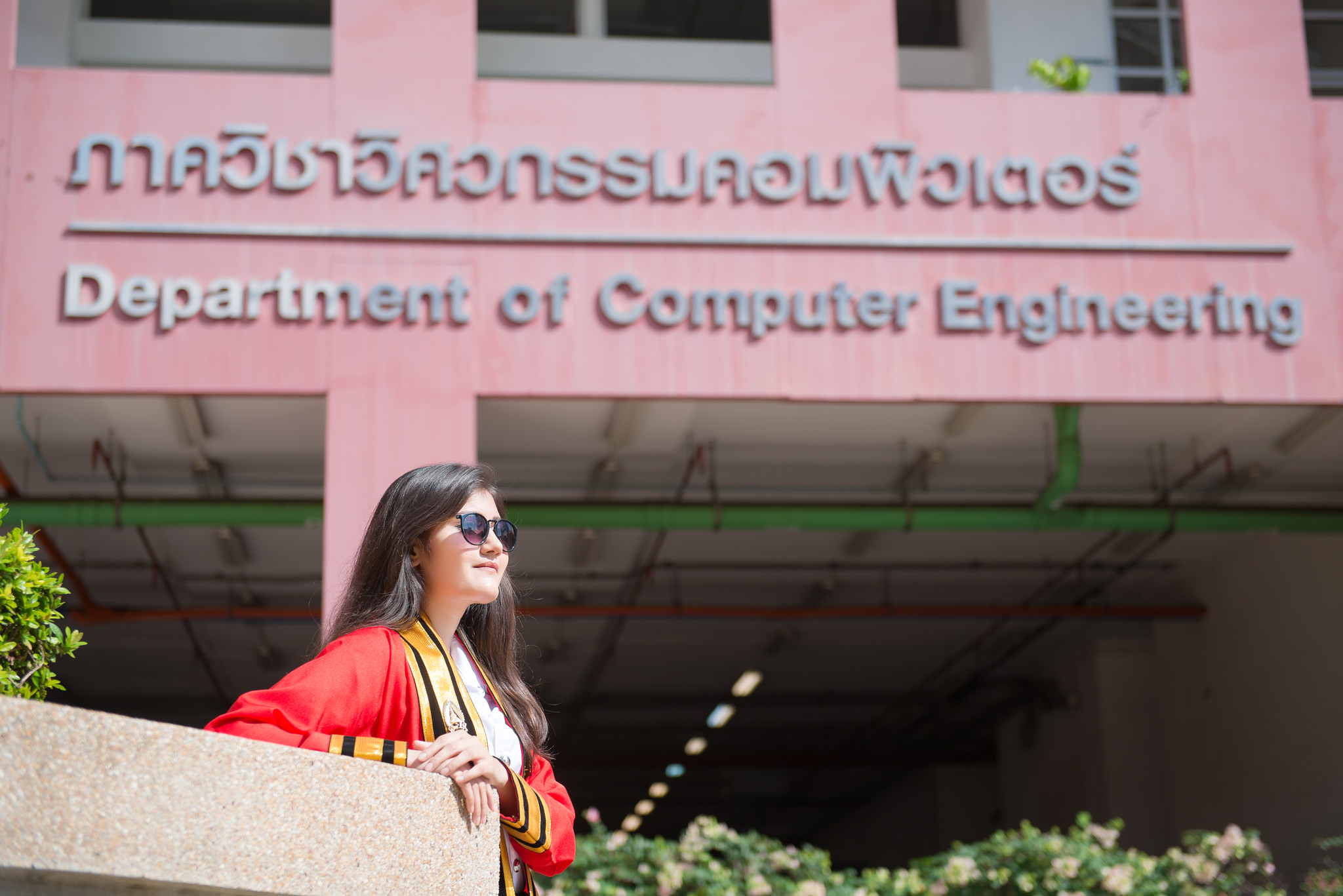 รับถ่ายรูปงานรับปริญญามหาวิทยาลัยเทคโนโลยีพระจอมเกล้าธนบุรี