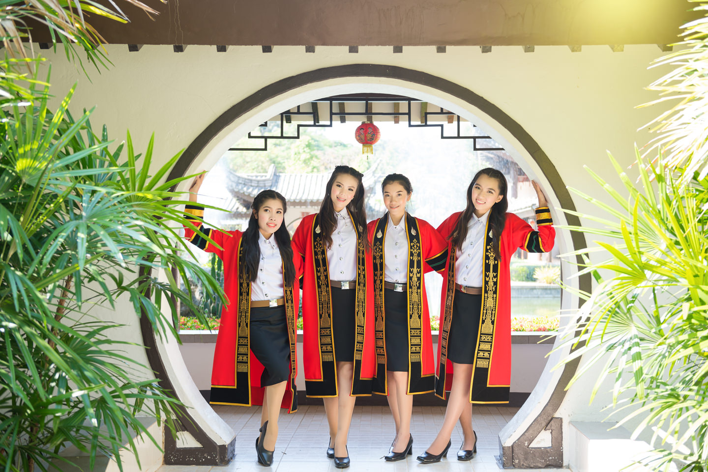 รับถ่ายรูปงานรับปริญญามหาวิทยาลัยแม่ฟ้าหลวง