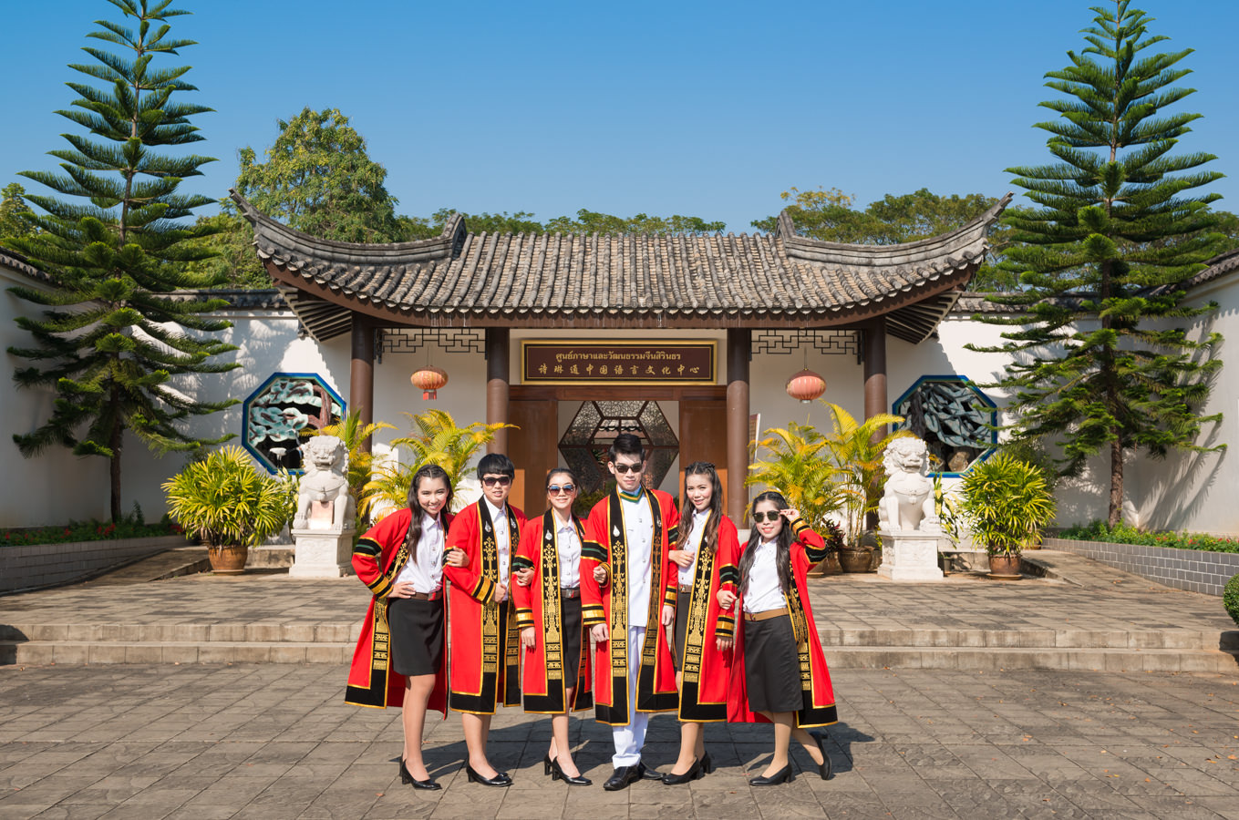 รับถ่ายรูปงานรับปริญญามหาวิทยาลัยแม่ฟ้าหลวง