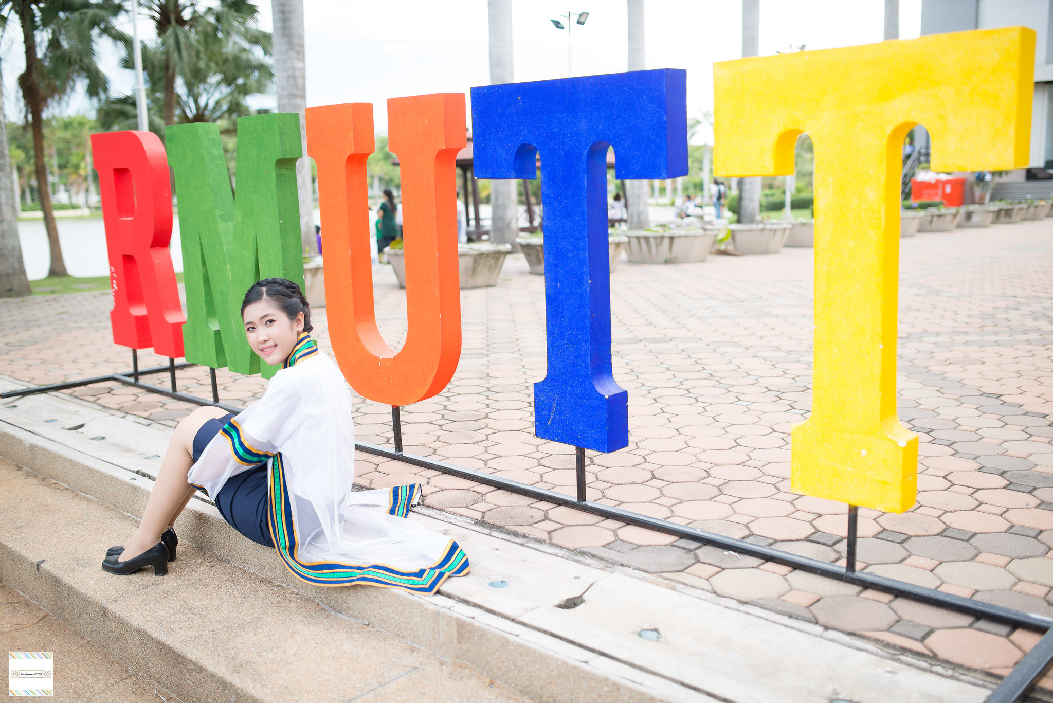 รับถ่ายรูปงานรับปริญญามหาวิทยาลัยราชมงคลธัญบุรี