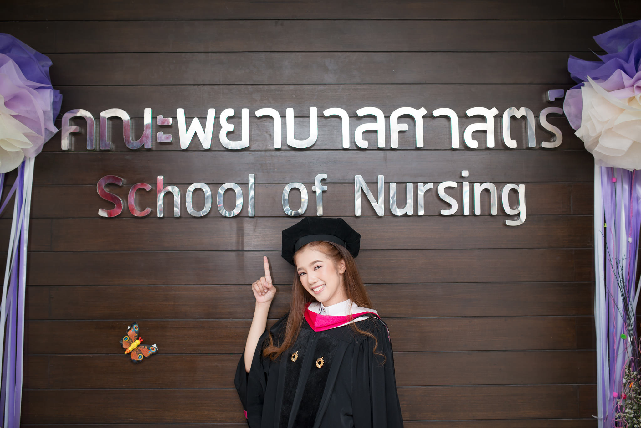 รับถ่ายรูปงานรับปริญญามหาวิทยาลัยรังสิต