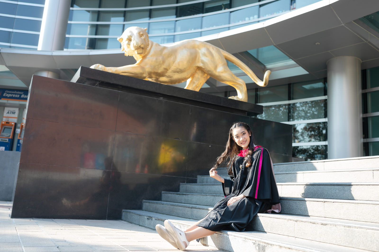 ถ่ายรูปรับปริญญามหาวิทยาลัยรังสิต 08