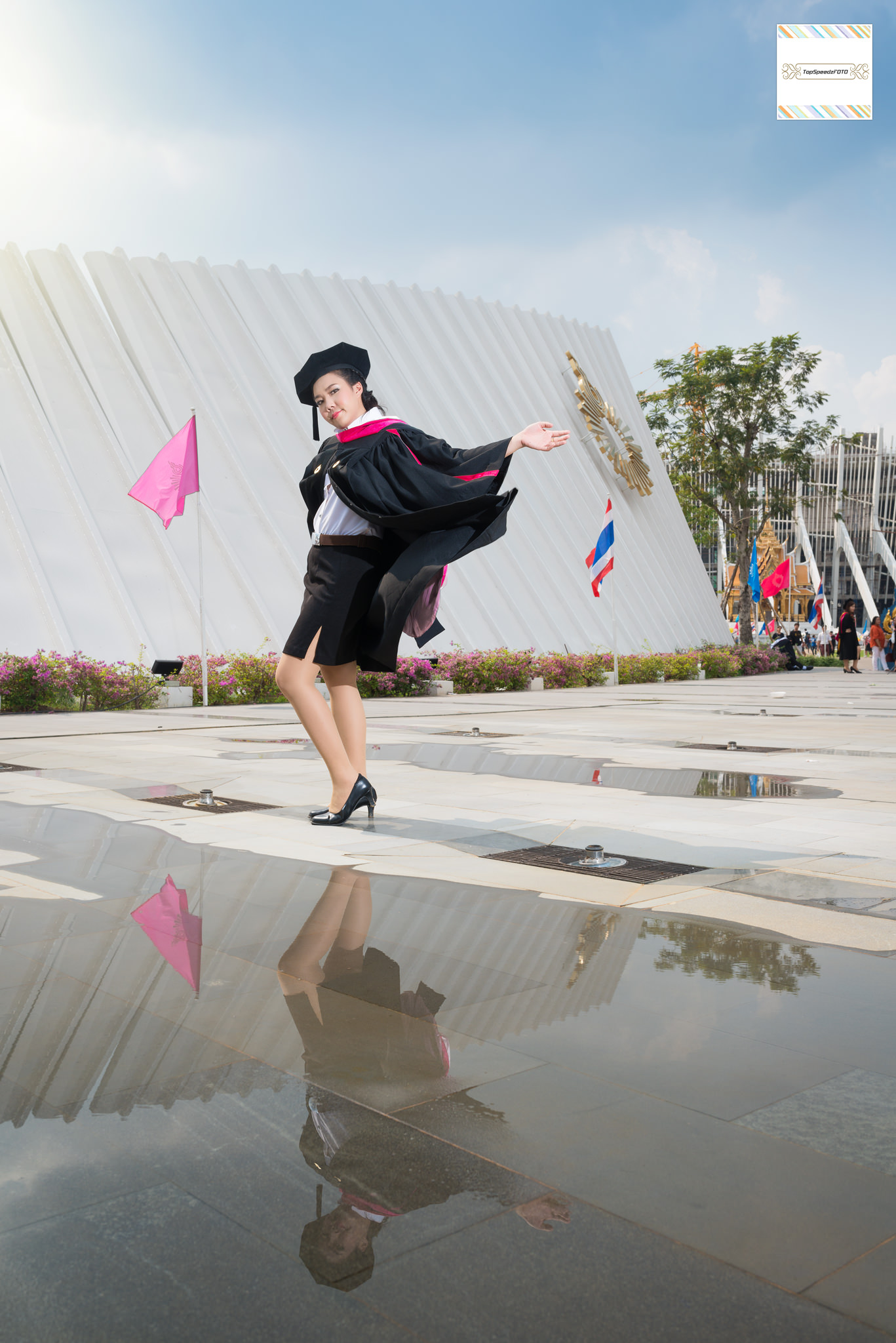 รับถ่ายรูปงานรับปริญญามหาวิทยาลัยรังสิต