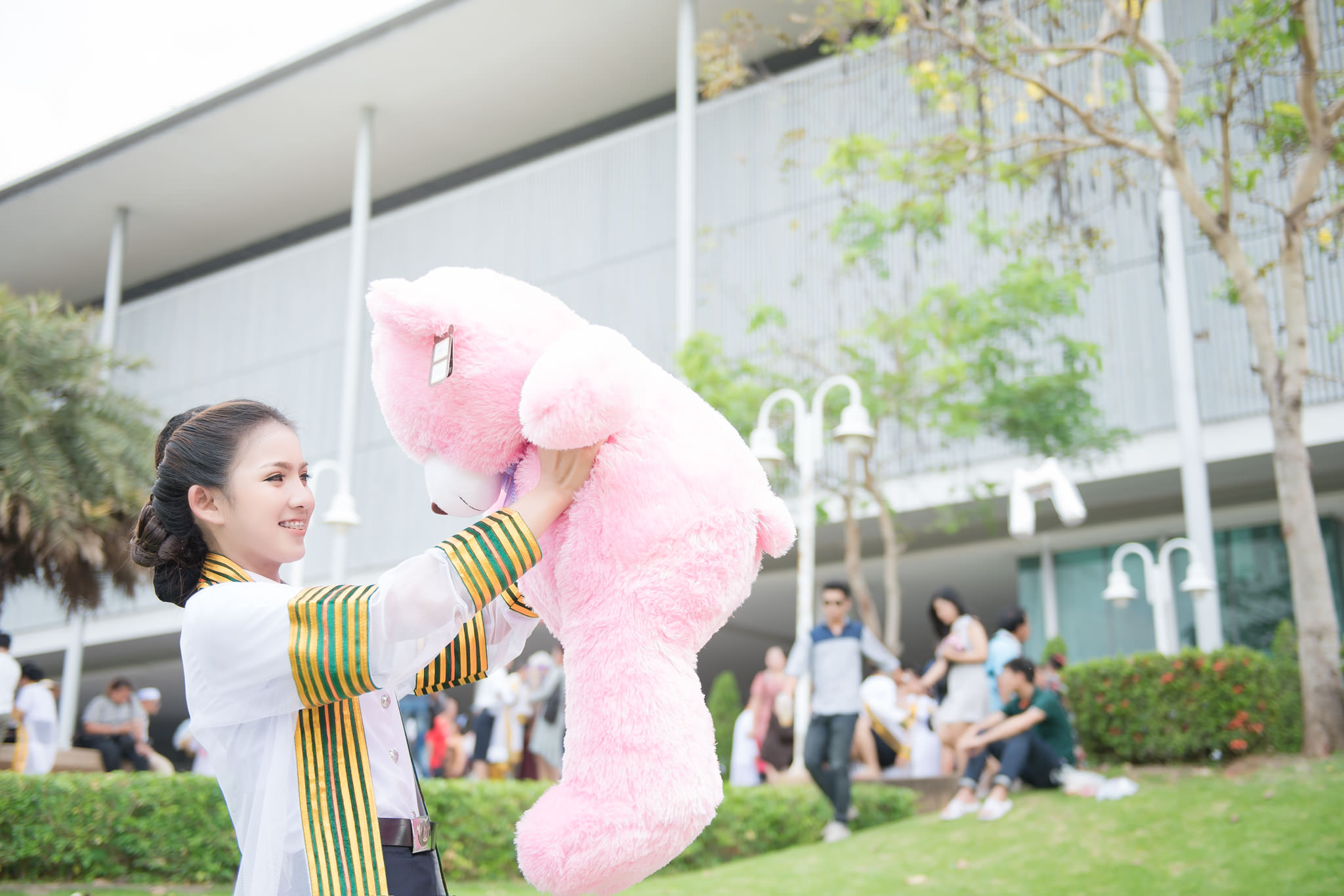 รับถ่ายรูปงานรับปริญญามหาวิทยาลัยราชภัฏ