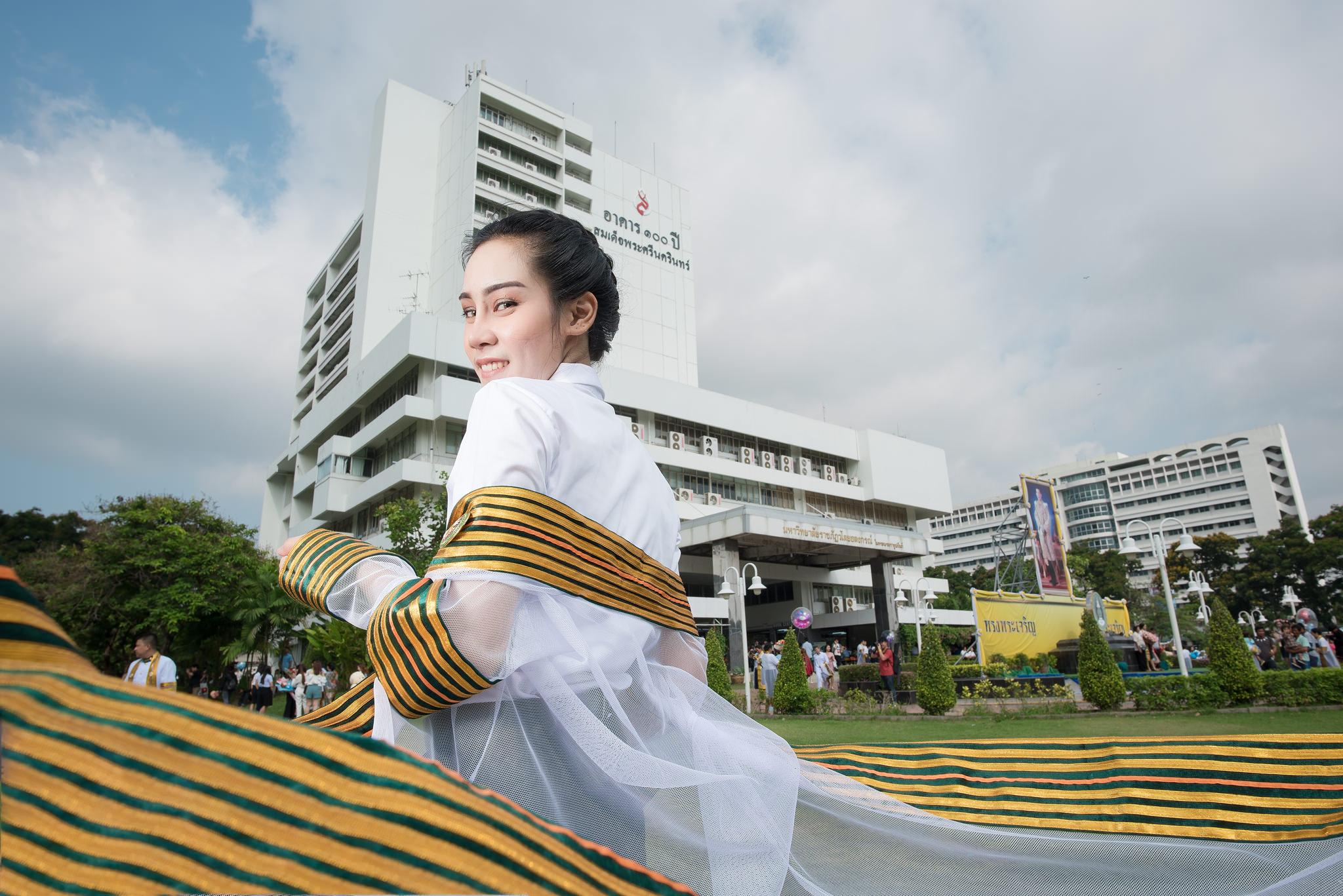รับถ่ายรูปงานรับปริญญามหาวิทยาลัยราชภัฏ