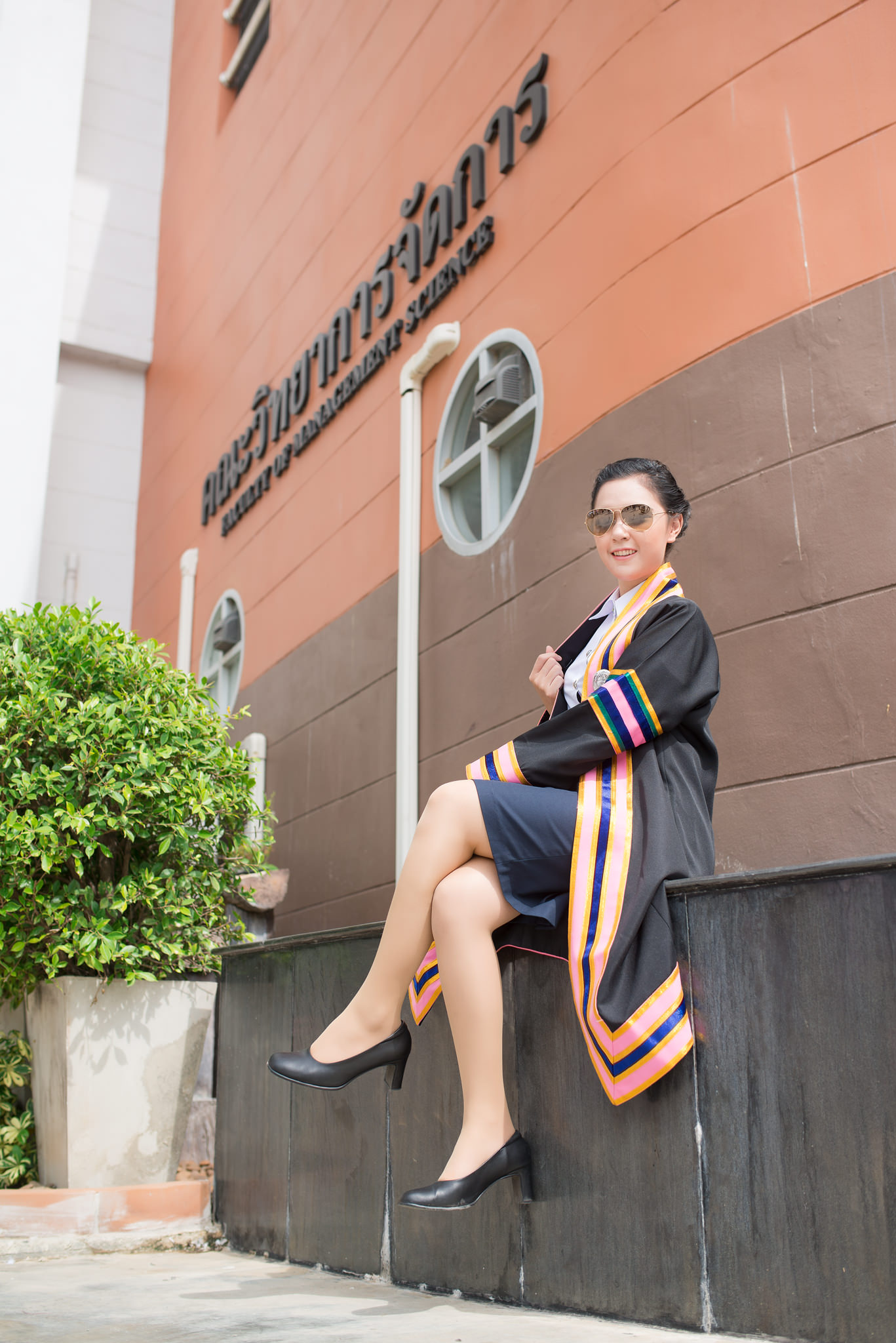 รับถ่ายรูปงานรับปริญญามหาวิทยาลัยราชภัฏ