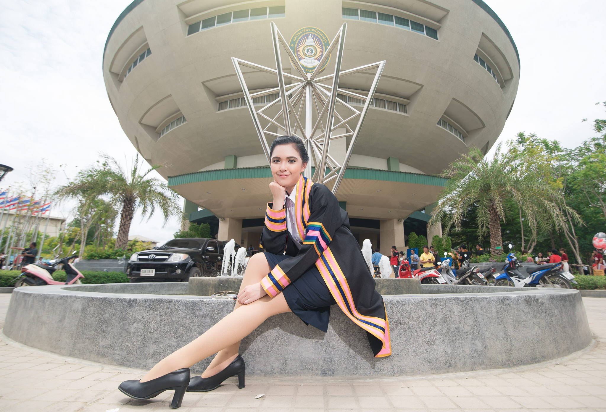 รับถ่ายรูปงานรับปริญญามหาวิทยาลัยราชภัฏ