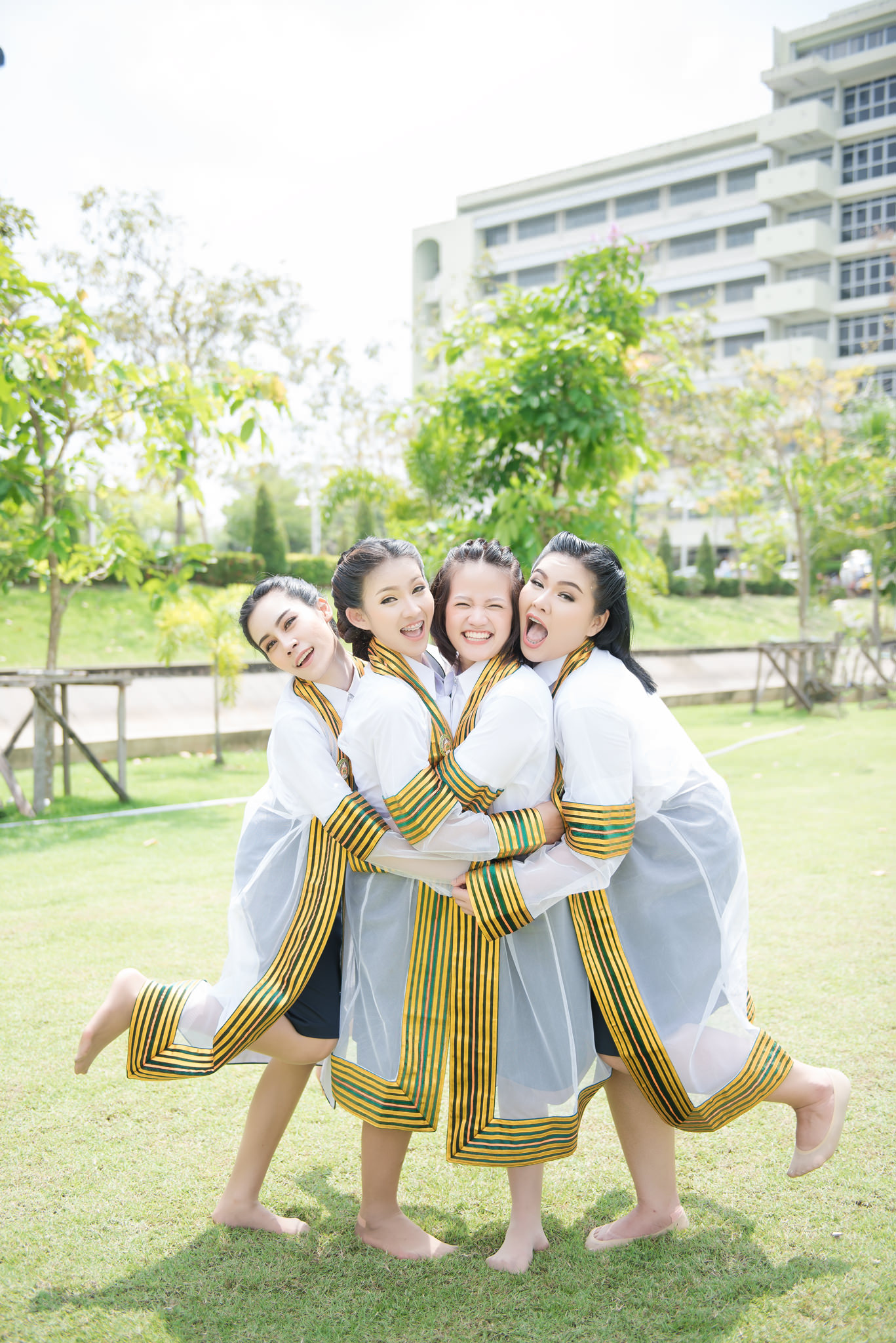 รับถ่ายรูปงานรับปริญญามหาวิทยาลัยราชภัฏ