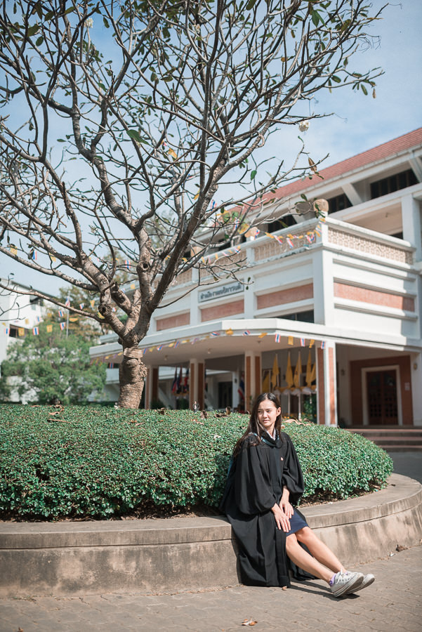 รับถ่ายรูปงานรับปริญญามหาวิทยาลัยศิลปากร