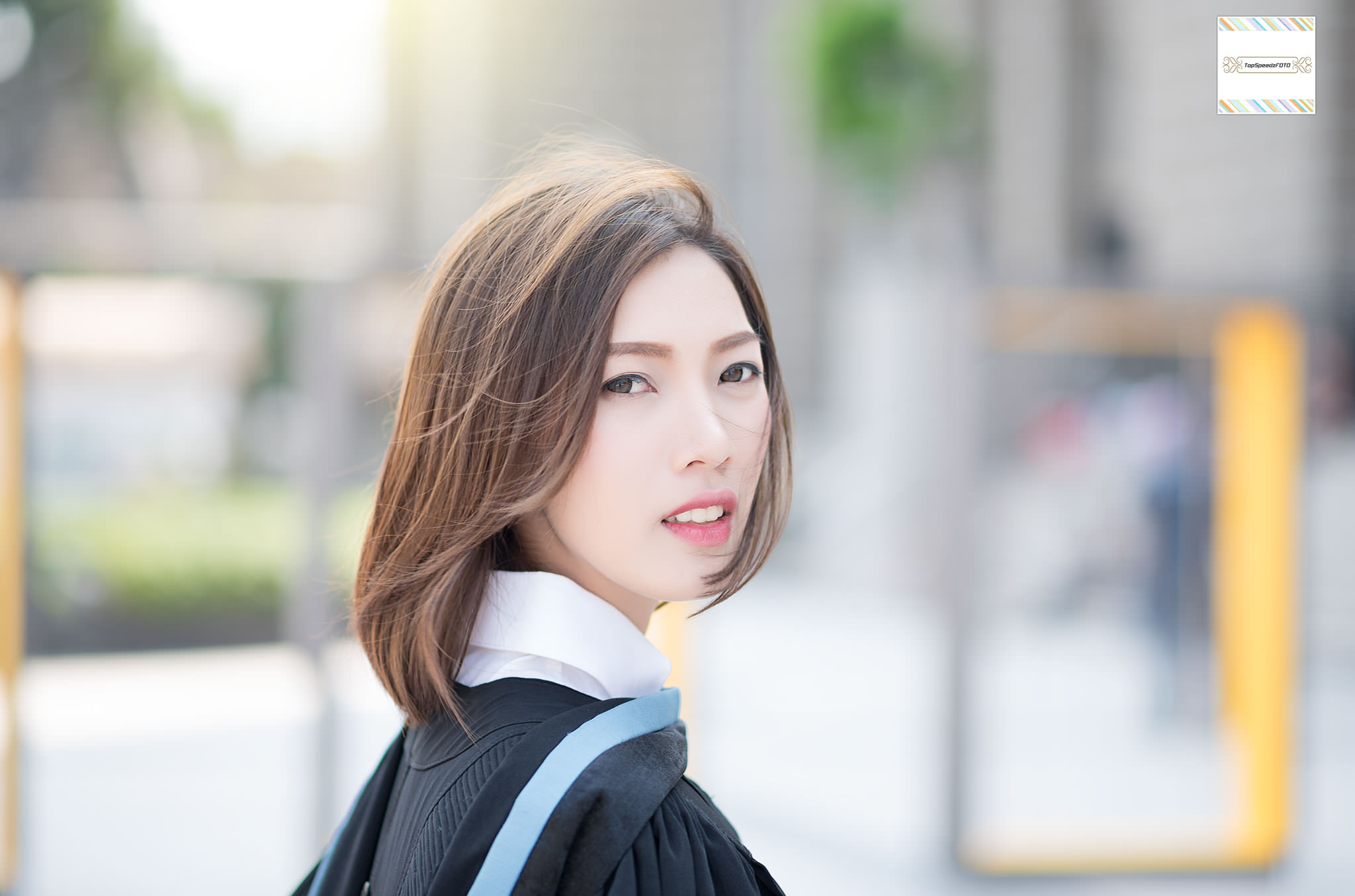 รับถ่ายรูปงานรับปริญญามหาวิทยาลัยศิลปากร