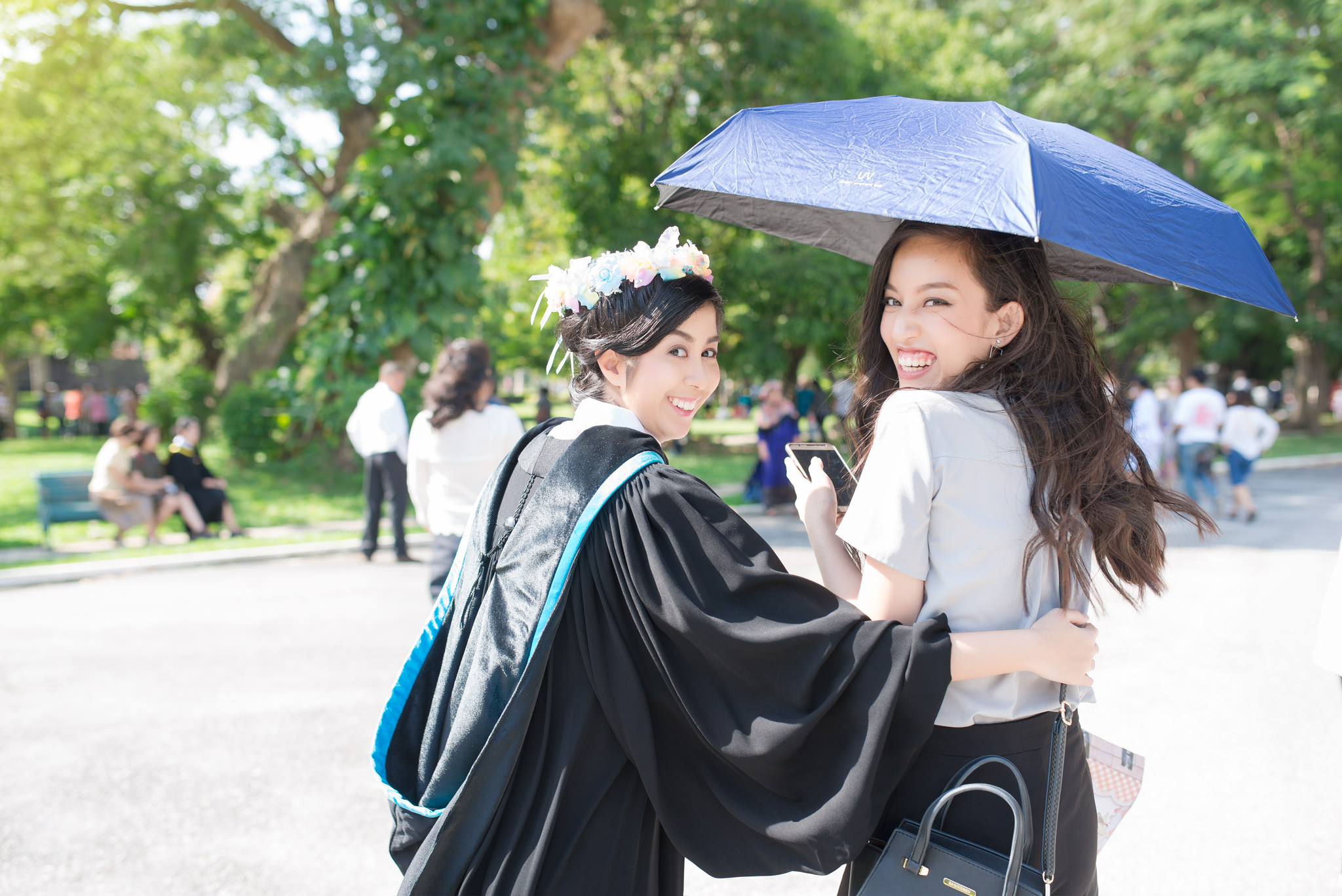 รับถ่ายรูปงานรับปริญญามหาวิทยาลัยศิลปากร