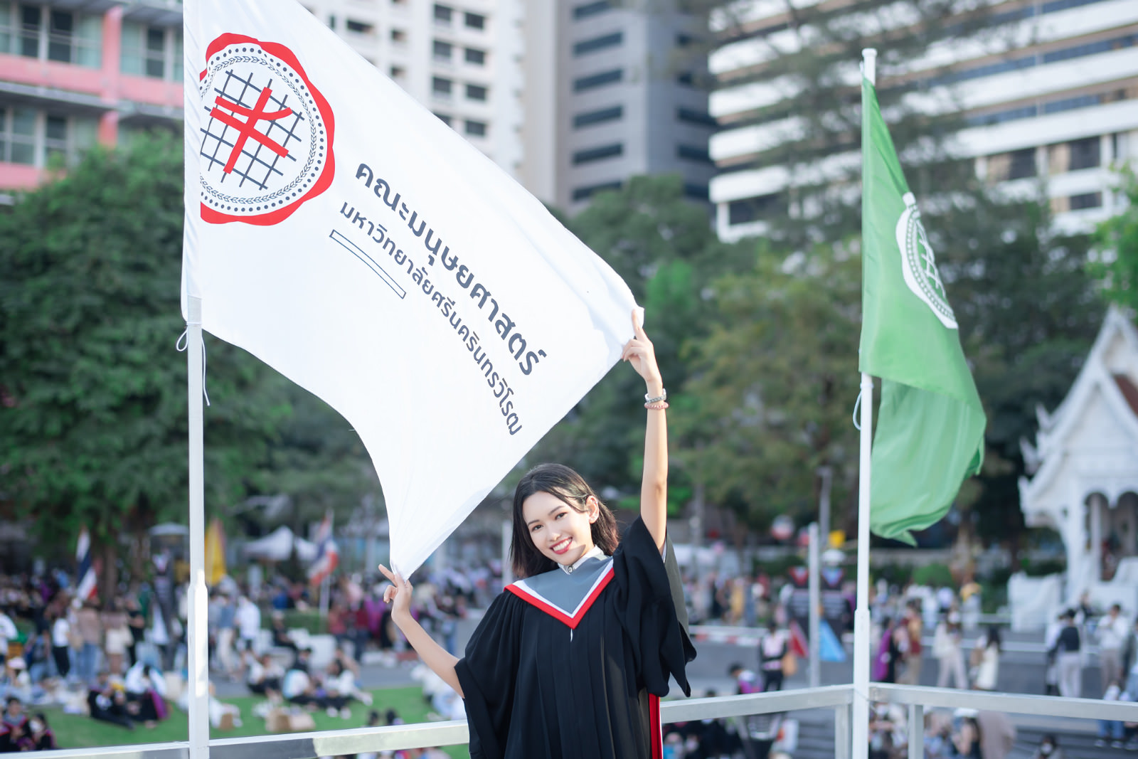 รับถ่ายรูปงานรับปริญญามหาวิทยาลัยศรีณครินทร์วิโรฒ