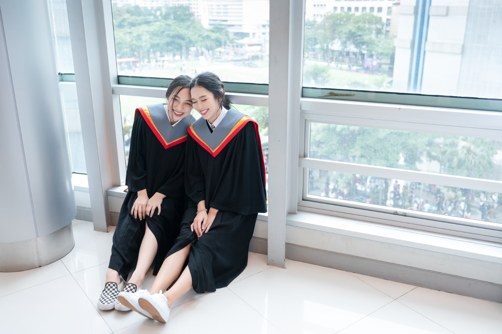 รับถ่ายรูปงานรับปริญญามหาวิทยาลัยศรีณครินทร์วิโรฒ