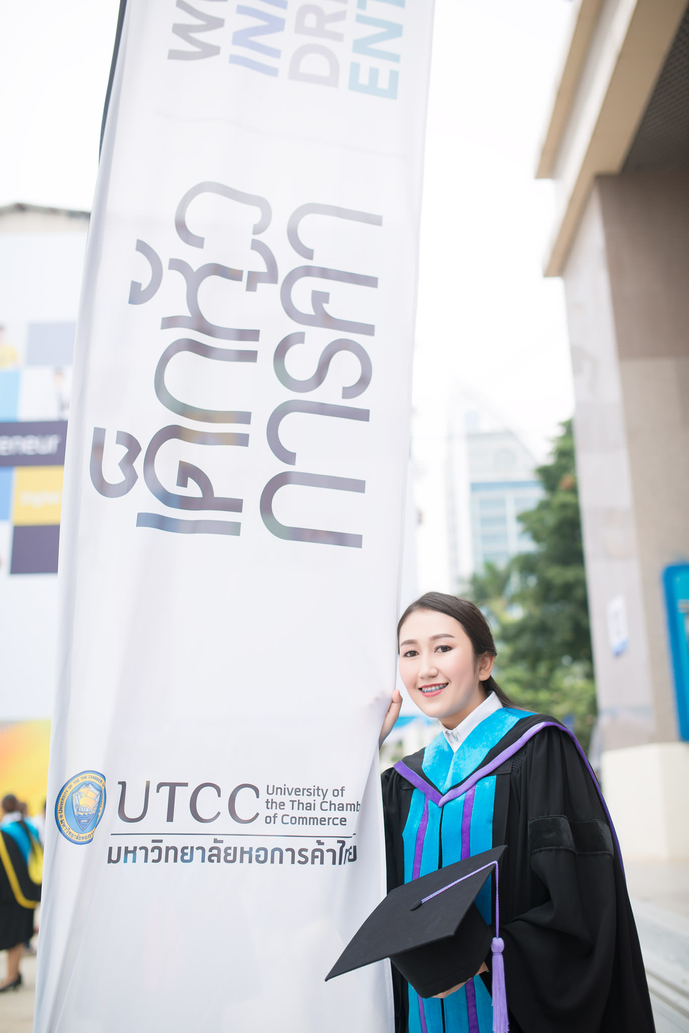 รับถ่ายรูปงานรับปริญญามหาวิทยาลัยหอการค้าไทย