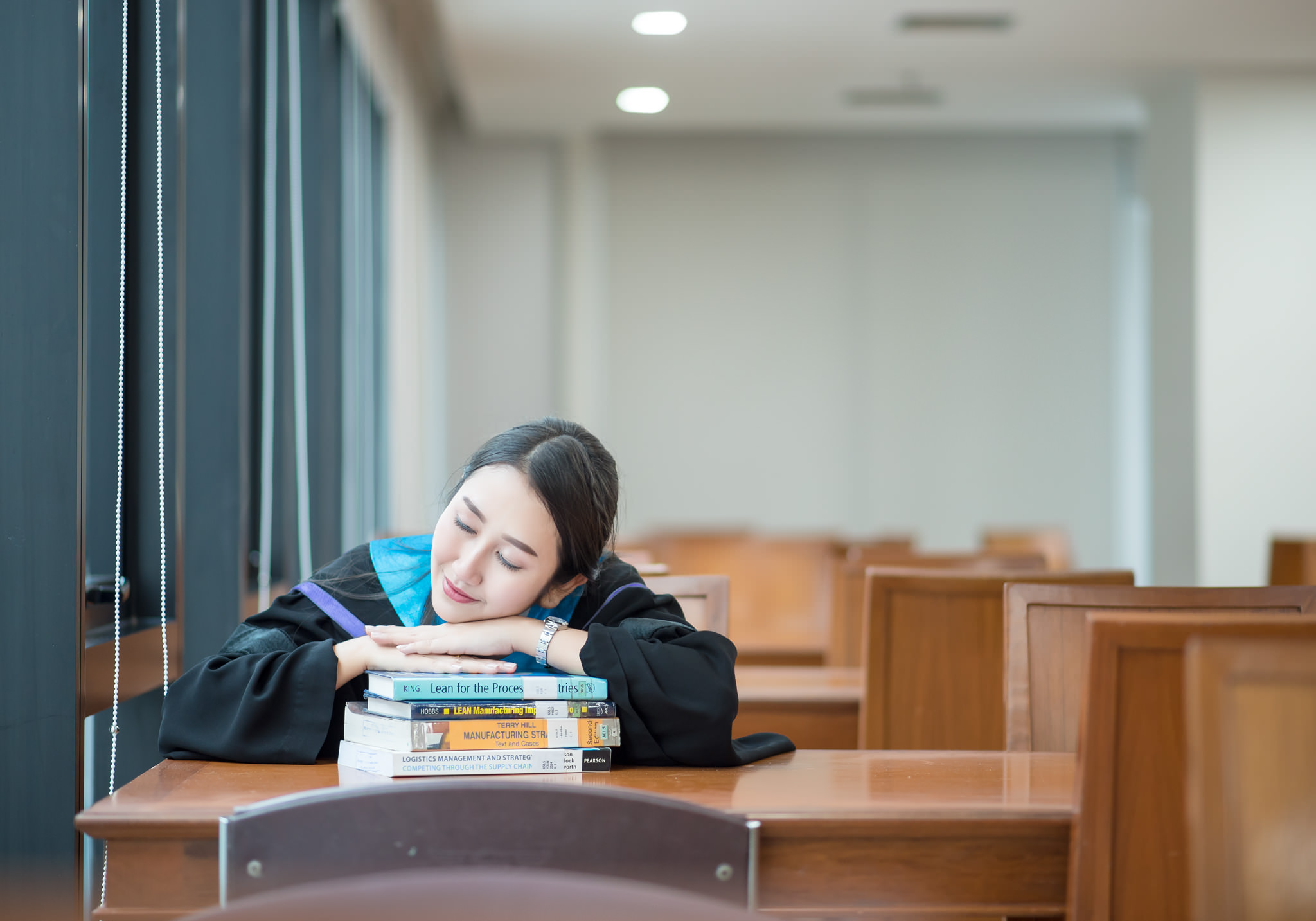 รับถ่ายรูปงานรับปริญญามหาวิทยาลัยหอการค้าไทย