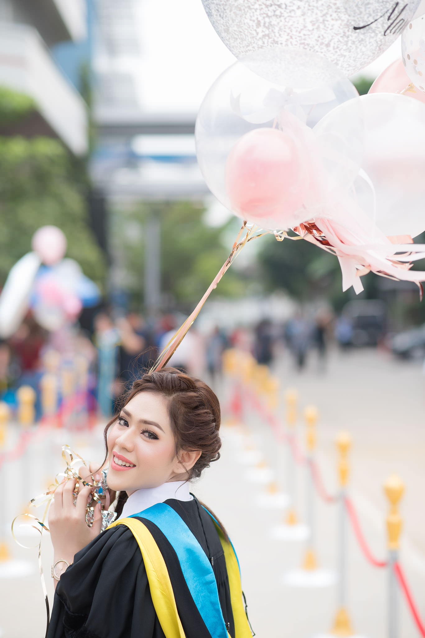 รับถ่ายรูปงานรับปริญญามหาวิทยาลัยหอการค้าไทย