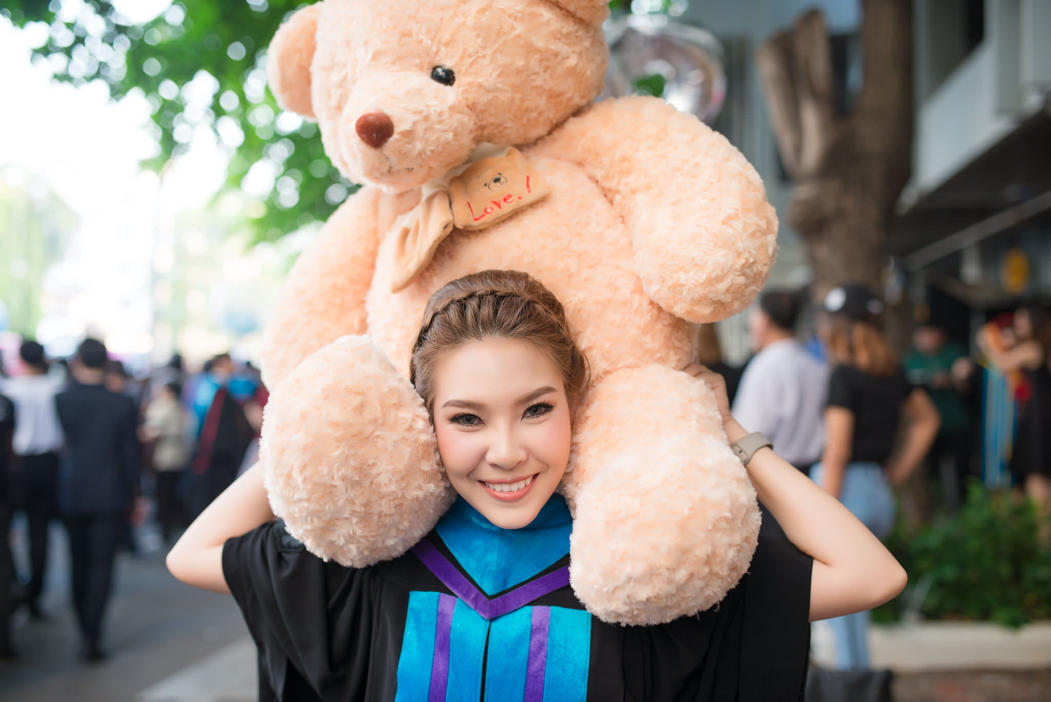 รับถ่ายรูปงานรับปริญญามหาวิทยาลัยหอการค้าไทย